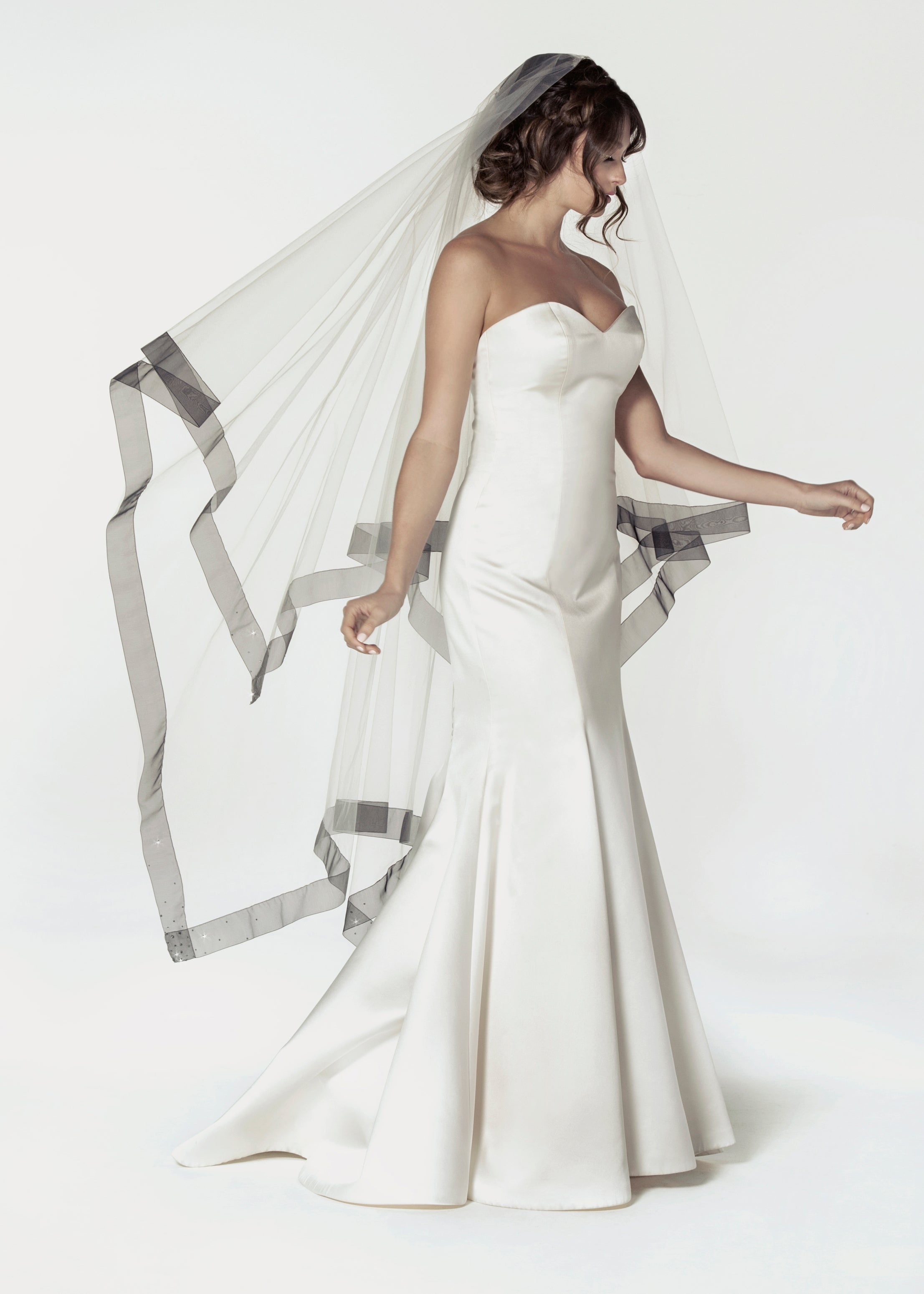 Elaine Black Ribbon Waltz Veil