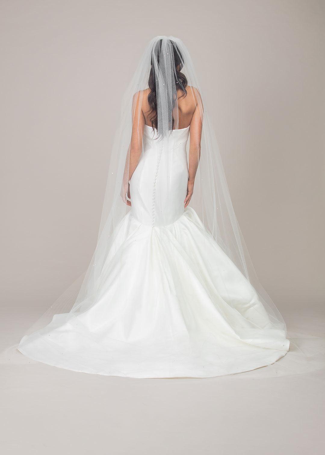 1707 Scattered Crystal Cathedral Veil