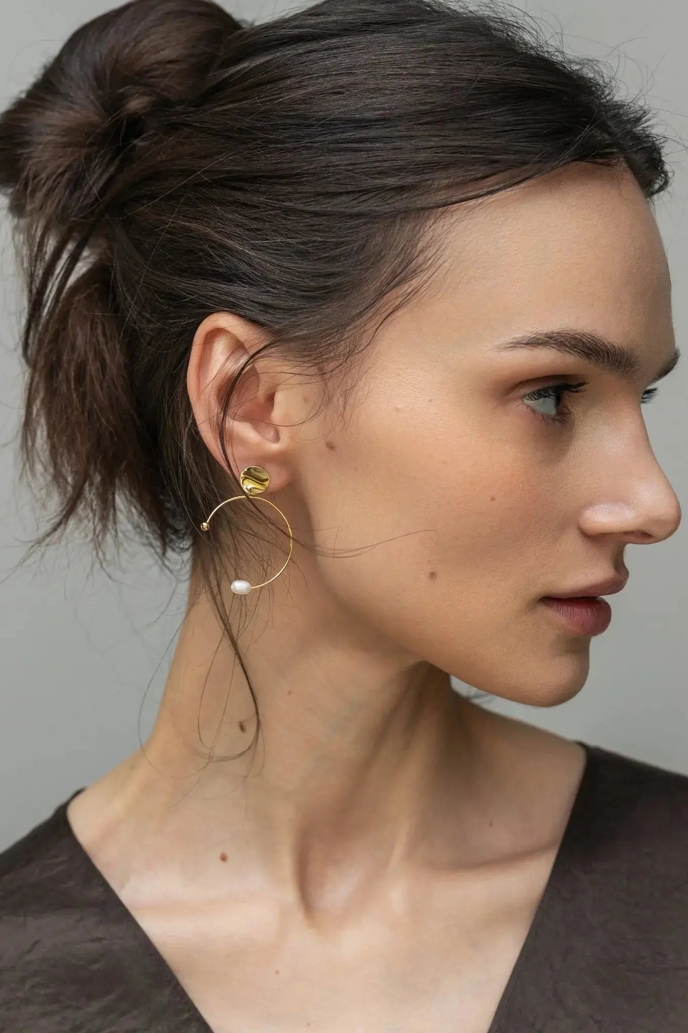 Pearl on Circle Silver Earrings