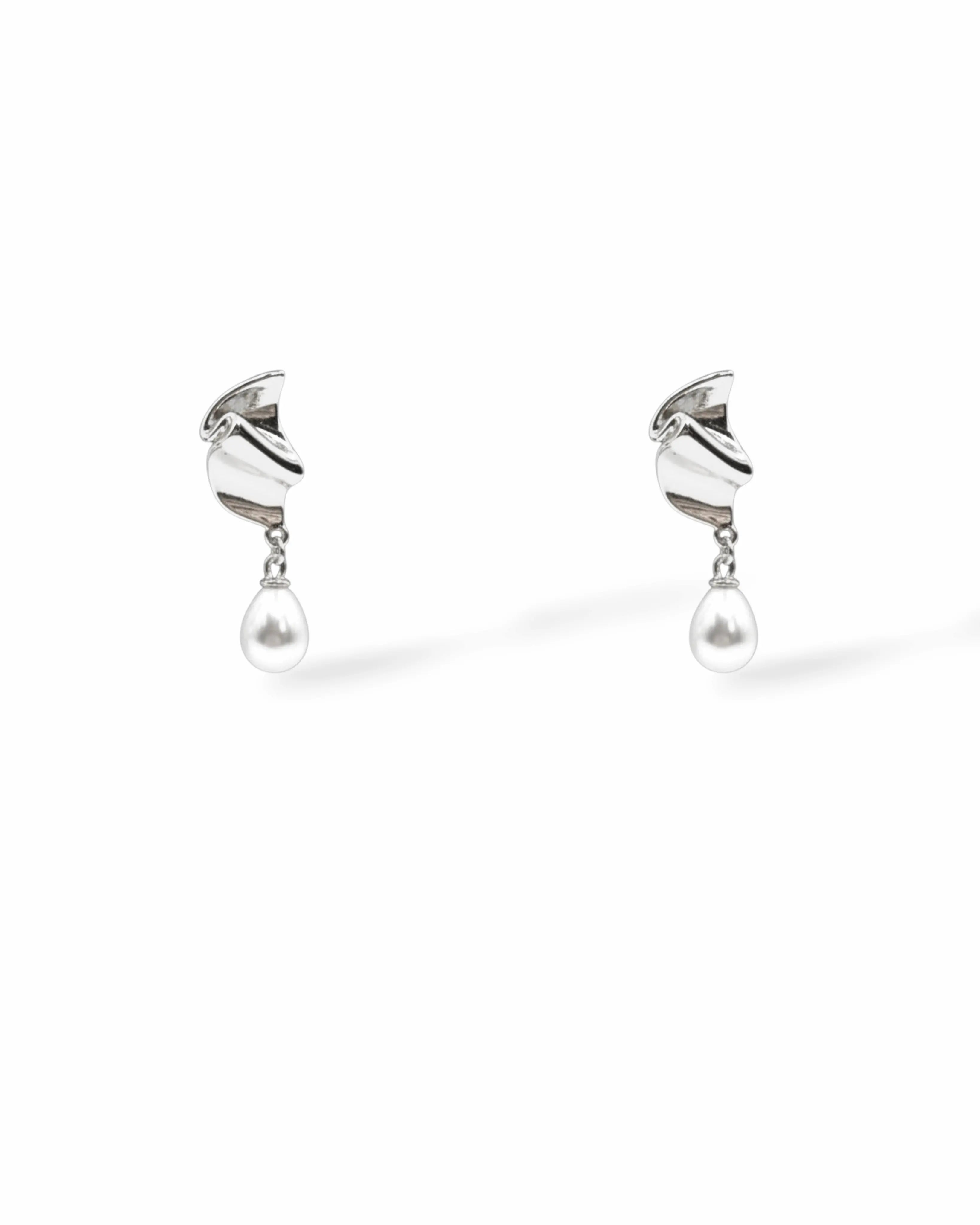 Urbana Pearl Drop Earrings