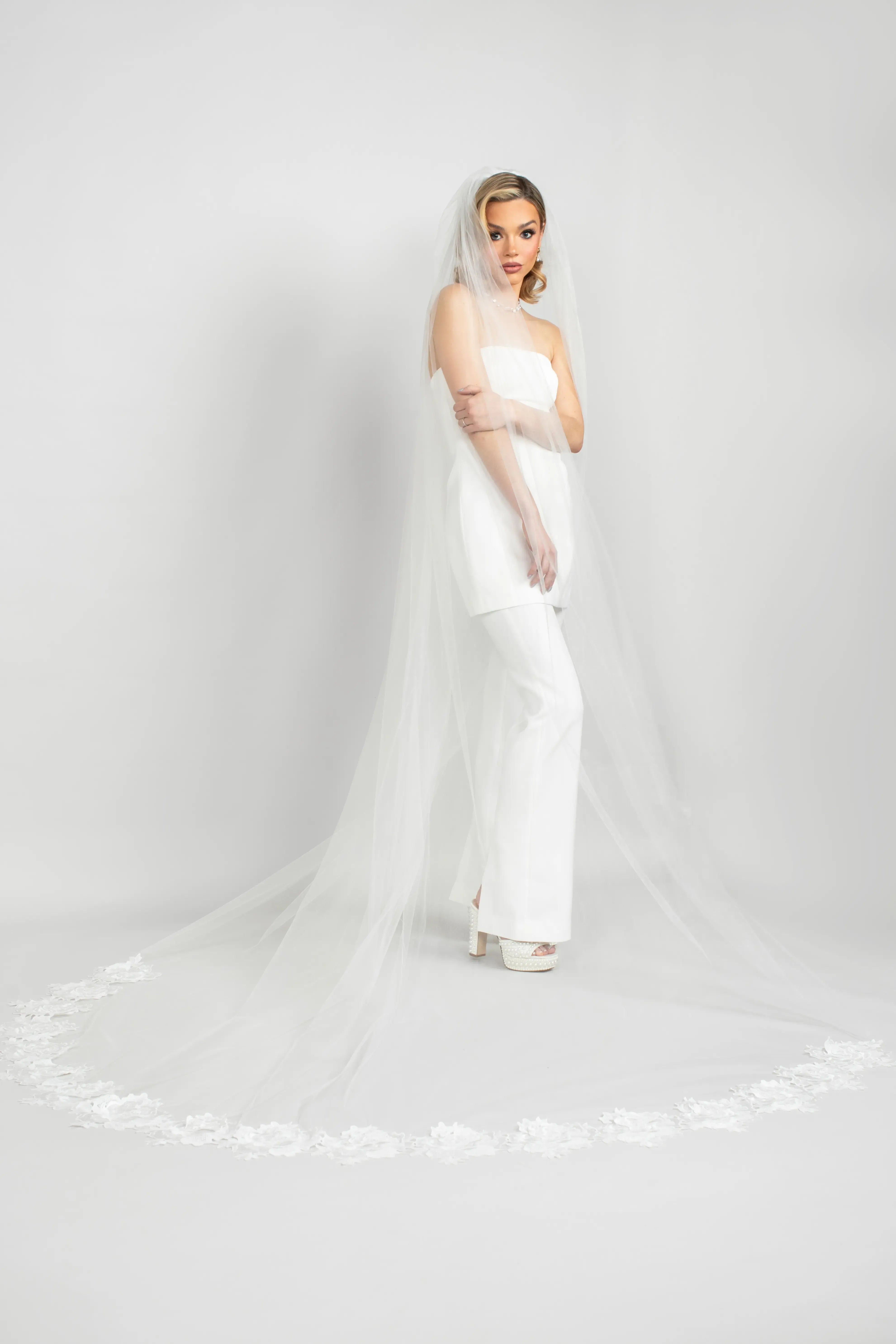 Valentina Rose Lace Veil