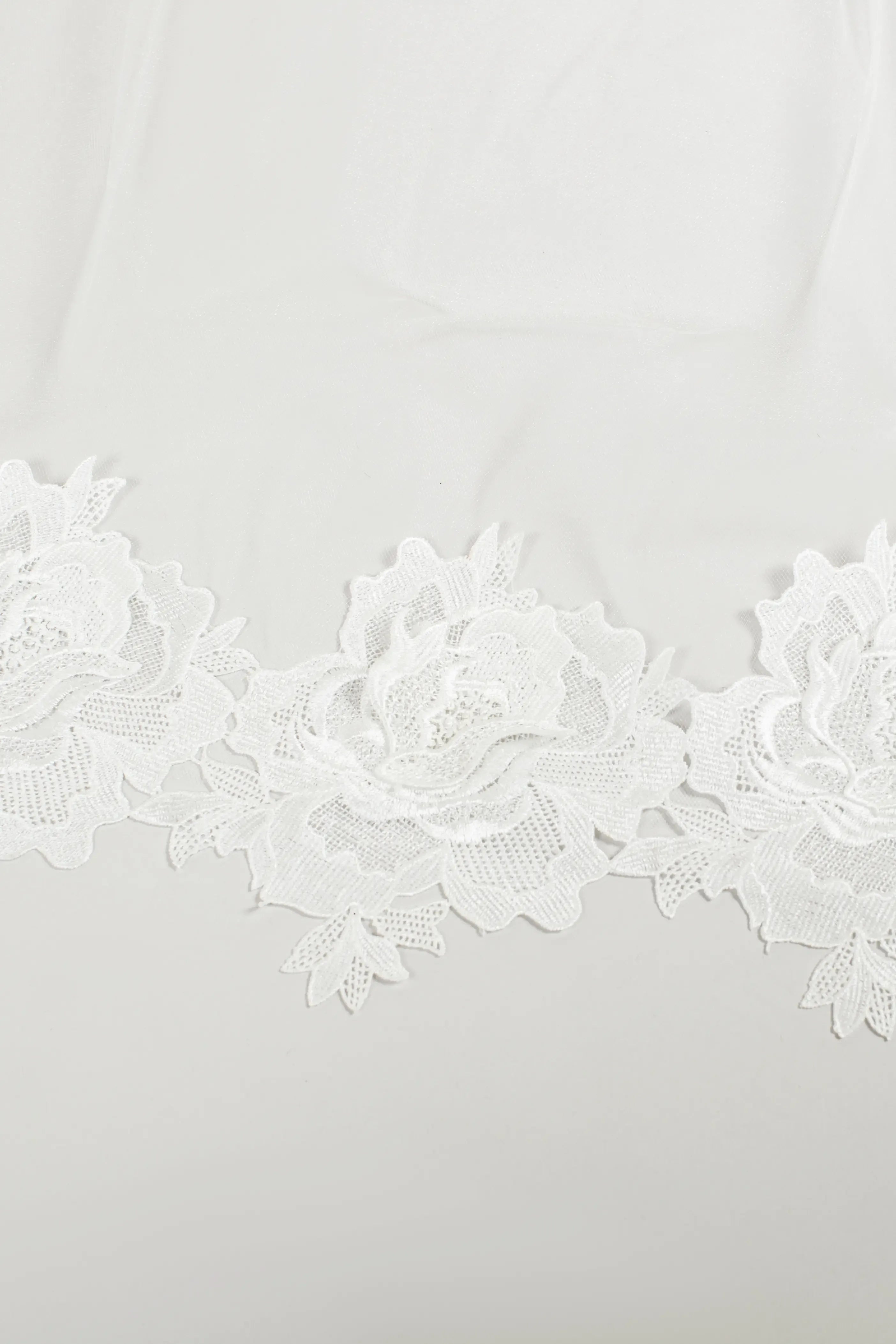 Valentina Rose Lace Veil