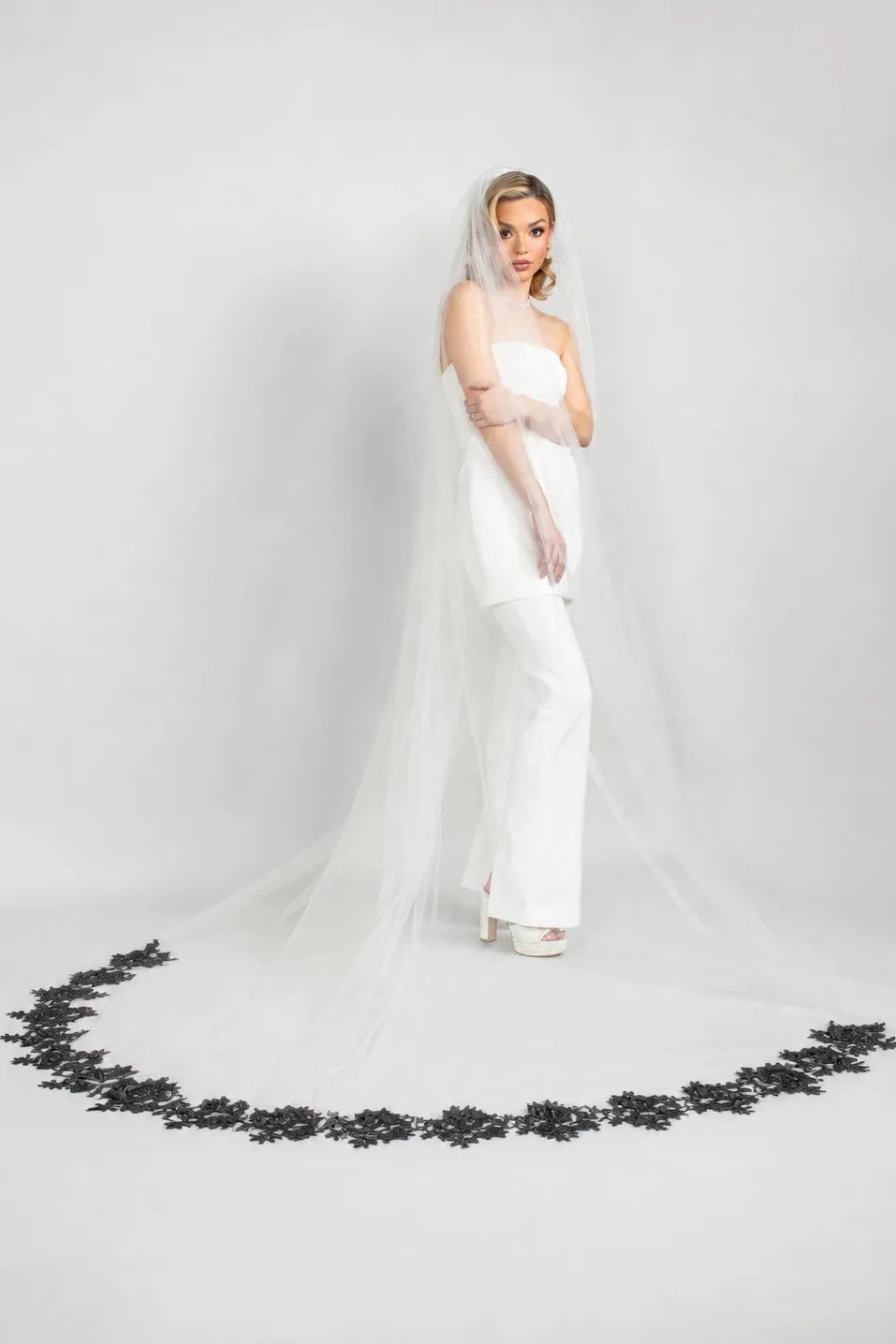 Valentina Rose Lace Veil