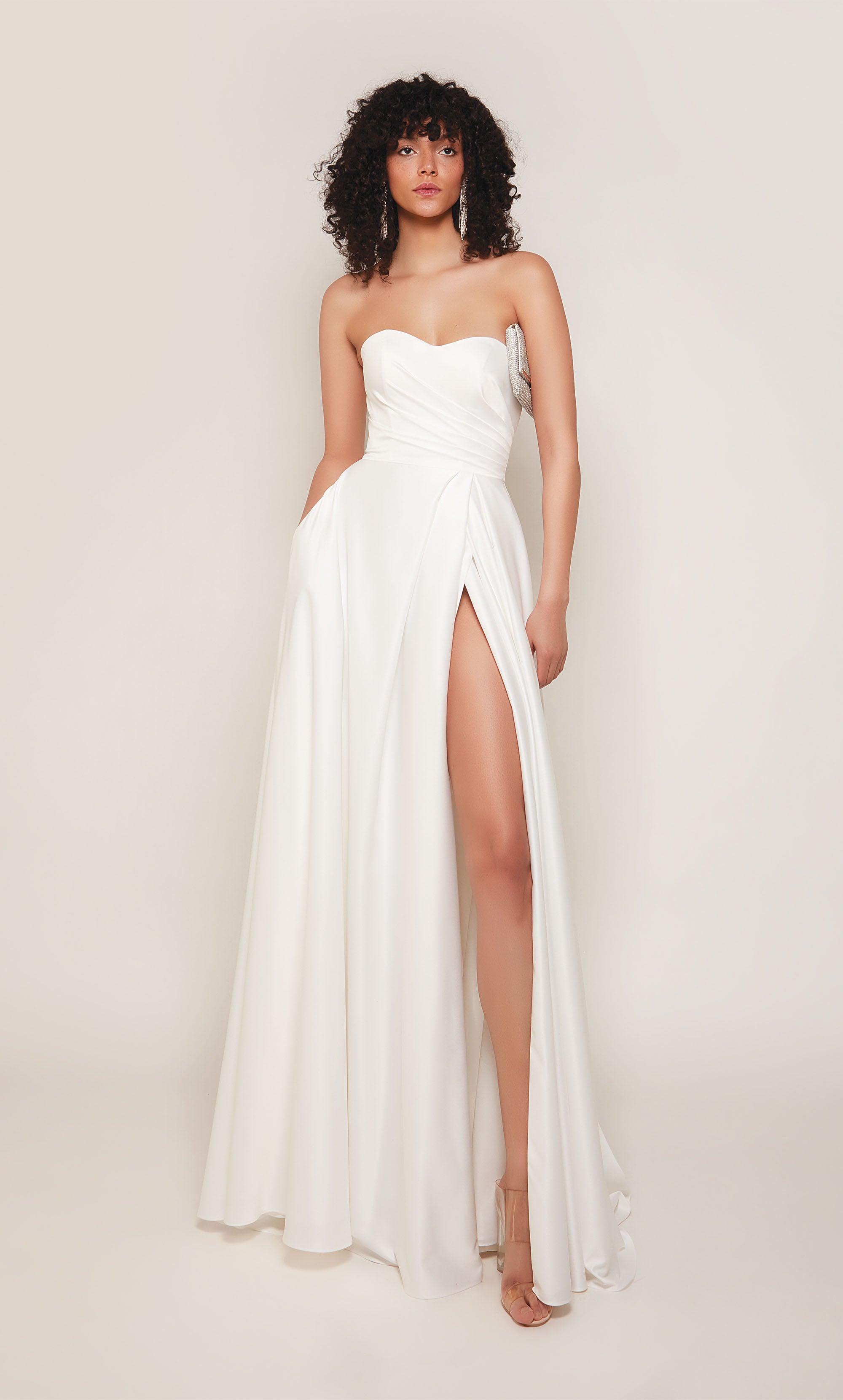 ALYCE Paris 7088 Bridal Sweetheart Neckline Train A Line Dress