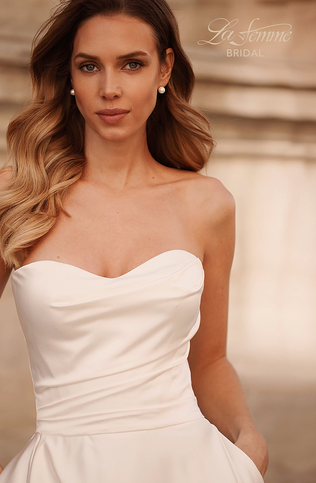 Classic Satin Wedding Dress with Sweetheart Neckline and Buttons in Ivory, Style: B1407